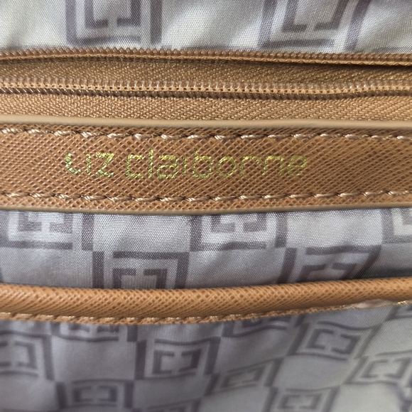 Liz Claiborne Cream and Dark Navy Women's Bag - Picture 9 of 9